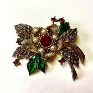 Vintage Avon Signed Brooch